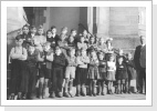1949 3 Schulklassen mit Lehrer Konrad Götzmann
